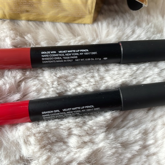 VIP Room NARS essentials set. NWT - Picture 7 of 9
